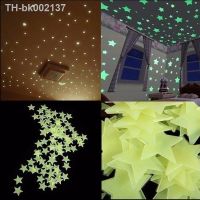 ☍❍☄ 100pcs 3D Stars Wall Stickers Luminous Fluorescent Wall Stickers For Baby Room Bedroom Ceiling Home Decor Glow In The Dark