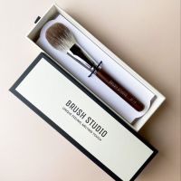 สินค้าใหม่ BRUSH STUDIO SF14 Silver Fox Blush Brush : แปรงปัดแก้มขนจิ้งจอกเงิน