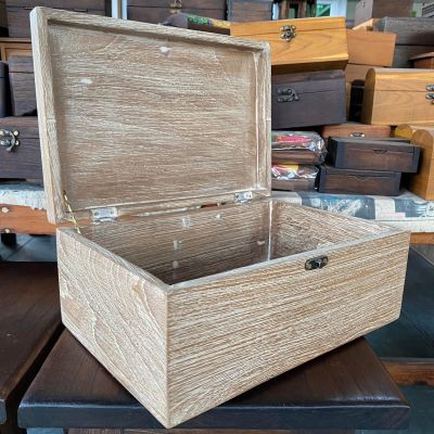 กล่องไม้สักแท้ กล่องเก็บของ 30x20x13 cm. กล่องไม้ฝาปิด กล่องไม้ใส่พระ กล่องไม้ใส่ของ สีขาวขัด มินิมอล กล่องไม้คลาสสิค งานสวย Vintage Wooden Box Classic