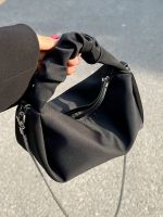 This years popular small bags for women 2023 new bags black chain crossbody bag hot style casual shoulder cloud bag 【JYUE】