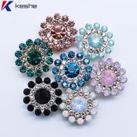 KESHE 10PCS 14mm DIY ก้นเหล็ก รูปดอกไม้ ตกแต่งเสื้อผ้า เครื่องประดับหมวก หินแก้วคริสตัล ปุ่ม Rhinestone