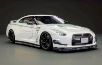 Nissan GT-R R35 Mines White 1:18 (One model)