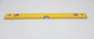 ระดับน้ำ อลูมิเนียม  24" เครื่องมือวัดระดับน้ำ วัดระนาบ คุณภาพมาตรฐาน คุ้มค่า ราคาถูก รุ่น 92B สีเหลือง