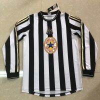 Long-sleeved throwback jerseys / 97/98 with Newcastle home football suit/shirt/black and white bar 70 yuan