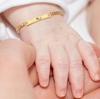 Viswco สร้อยข้อมือชื่อเด็ก Custom DIY 18K Gold Plated Stainless Steel Charm Baby Boy Girl Personal For Kids Jewelry