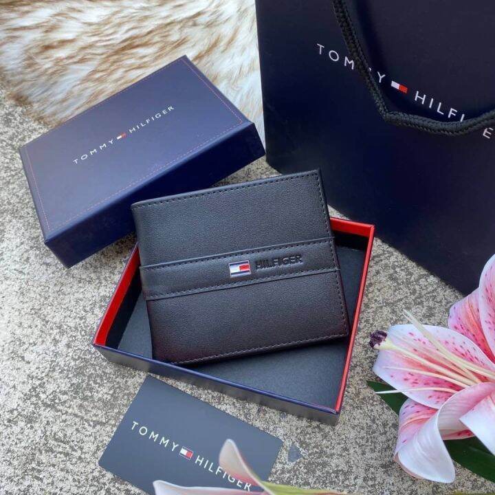 กระเป๋าสตางค์-แถบนูน-หนังแท้-กระเป๋าสตางค์ผู้ชาย-กระเป๋าเงิน-tommy-short-wallet-003