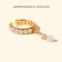 Shependence ต่างหูหนีบคริสตัลห้อยไอซ์โอปอล (Crystal with Swing Of Ice Opal Ear Cuff)