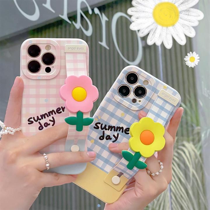 Cute Checkered Flowers Phone Case for iPhone 11, 12, 13, 14, Pro