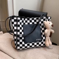 [COD] Checkerboard black and white contrasting square grid foreign trade export personality daily commuting womens bag 2021 new shoulder