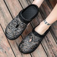 Croc shoes mens summer breathable 2023 new beach non-slip large size Baotou sandals for outer wear casual dual-use sandals 【JYUE】