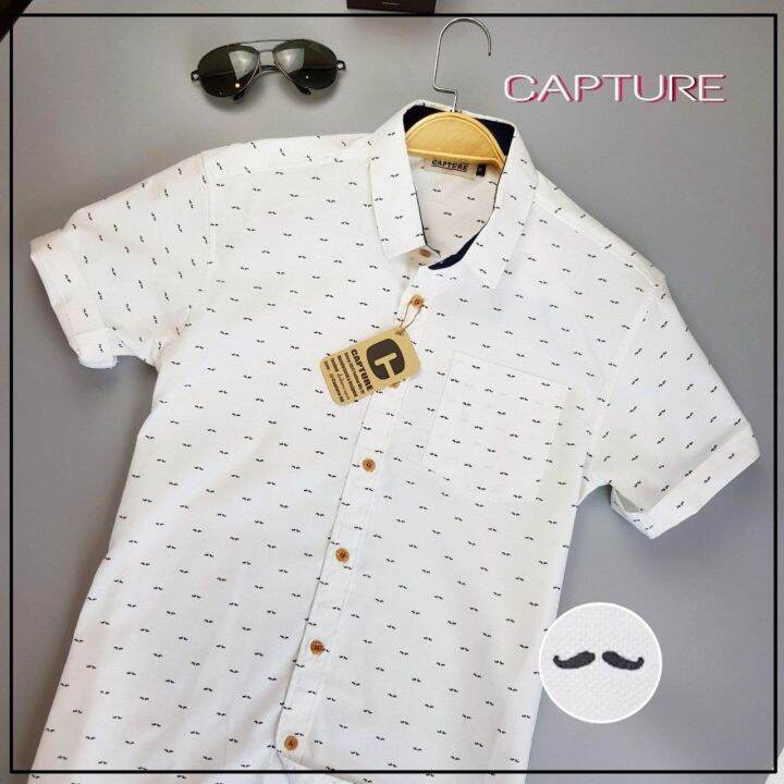 capture-shirt-เสื้อเชิ้ตผู้ชาย-เชิ้ตแขนสั้น-คอปก-ลายหนวด-สีขาว-มีถึงอก-48-นิ้ว