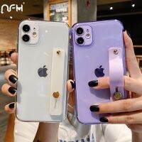 {OLI STUDIO}สำหรับ iPhone 13 ProLuxury ซิลิโคนใสสำหรับ iPhone 11 12XR7 8 Plus SE2สายรัดข้อมือนุ่มยืนปก