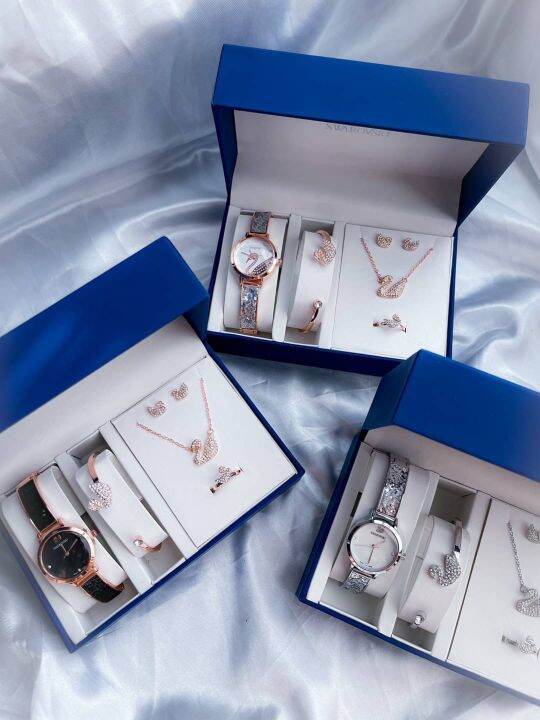 new-set-นาฬิกา-เครื่องประดับ-swarovski-สแตนเลส-งาน-boxset-หรูหราเหมือนเดิม-ตัวนาฬิกาเป็รเพชรรอบวง-มาพร้อมกล่อง