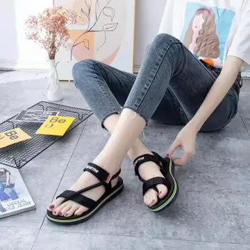 Share more than 181 unique flat sandals latest