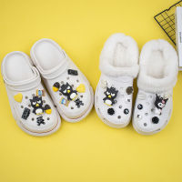 Kuromi ตุ๊กตาเพนกวินสีดำ Crocs Jibbitz เสน่ห์อุปกรณ์รองเท้าแบบมีรูระบาย Sanrio การ์ตูนภาพเคลื่อนไหวรองเท้าดอกไม้ Clogs ตกแต่งสำหรับ Crocs