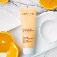 Clarins One-Step Gentle Exfoliating Cleanser 125 mL. โฟมล้างหน้าที่มีเม็ดบีดส์ทำให้ได้ทำความสะอาด และสครับไปในตัวเลย ให้ความรู้สึกสดชื่น