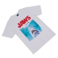 Universal Studios Men Jaws T-Shirt - เสื้อผู้ชายยูนิเวอร์แซล สตูดิโอ ลายจอว์ส สินค้าลิขสิทธ์แท้100 characters studio พร้อม ลาย เสื้อยืดคอกลมผ้าฝ้าย