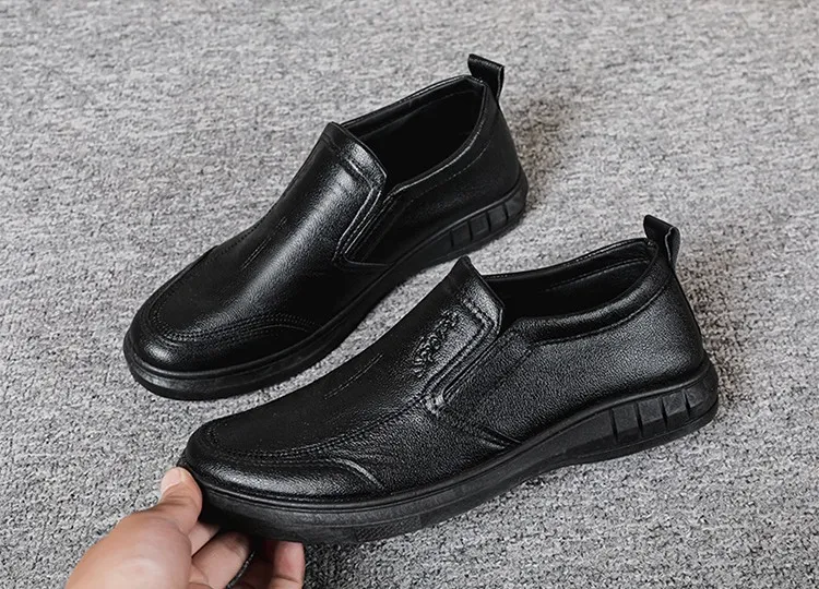 Jual Sepatu K20 Sepatu Pria Slip On Bahan Kulit PU Import Kasual & Formal -  Hitam, 39 - Kota Tangerang Selatan - Bosindo Official