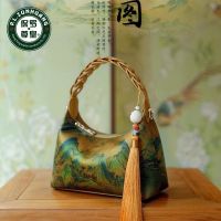 Hot selling 2023 new mulberry silk womens bag Chinese style cheongsam atmosphere retro portable shoulder Messenger