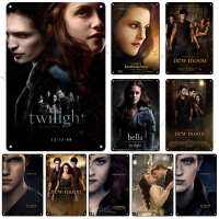 โปสเตอร์ภาพยนตร์คลาสสิกป้ายโลหะดีบุก-The Twilight Saga - Pub Club แผ่นตกแต่งผนังสำหรับ Home Studio Industrial Decoration