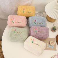 Tulip Flower Cosmetic Bag Japanese Simple Plush Makeup Beauty Case Women Female Zipper Portable Fleece Wallet Student Supplies