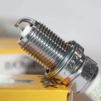 Original-genuine♙☂✈ NGK platinum spark plug BKR5EGP is suitable for Elantra old Yuedong F3 Cerato F6 Rio 1.4/1.6