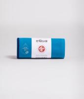 Manduka ผ้าปูทับเสื่อโยคะผืนเล็ก eQua® Hand Yoga Towel - สีฟ้า (16")