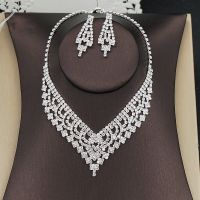 Ladies Jewelry Set New Simple and Versatile Bridal Wedding Dress Necklace Earrings Two-piece Korean Rhinestone Wedding Necklace