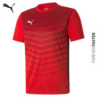 PUMA FOOTBALL - เสื้อเชิ้ตผู้ชายลายกราฟิก ftblPLAY สีแดง - APP - 65681201