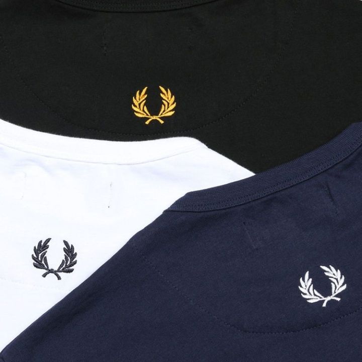 fred-perry-2023-fred-perry-ผ้าฝ้ายแขนสั้นเสื้อยืดลายหูข้าวสาลีปักสีทึบพิมพ์คอกลมปักลายแฟชั่นวัยรุ่น