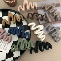 Elegant Matte Solid Color Hair Claw for Women Large Frosted Hair Clip Hair Styling Bun Fixer Fashion Hair Accessories Headwear