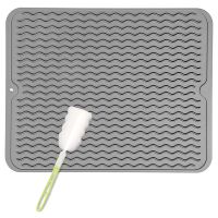 Silicone Dish Drying Mat, Dish Drying Mat, Heat Resistant and Non-Slip,Easy To Clean, Sink Mat with Cleaning Brush