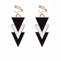 【YF】 New Arrivals Fashion Black White Multi-layer Triangle Brincos oorbellen Simple Long Statement Clip on Earrings Women Jewelry