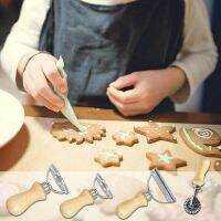 Dumpling Mould Ravioli Cutter Pizza Dough Press Round Square Roller Wooden Handle Ravioli Cutter Mold for Cookies