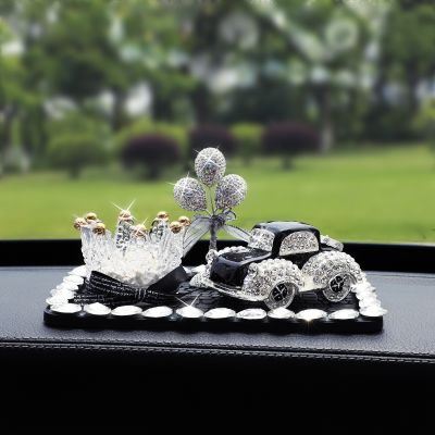 Set auger high-grade car model creative car accessories car perfume furnishing articles the new web celebrity car 2023 ms