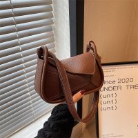 This years popular niche design bags for women 2022 new trendy autumn high-end fashion one-shoulder Messenger