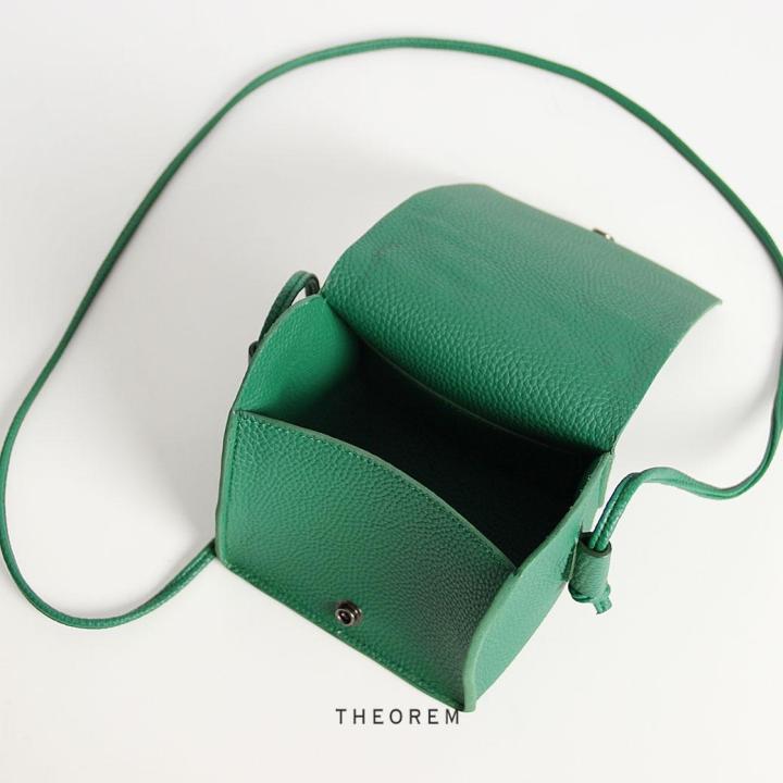 semi-triangle-กระเป๋าสะพายหนังเทียม-สีเขียว-theorem