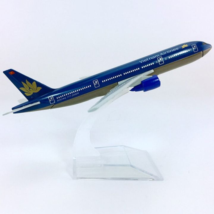 new-edition16cm-1-400-boeing-b777-200-model-vietnam-airlines-with-plastic-base-alloy-aircraft-collectibledisplay-model-collectio