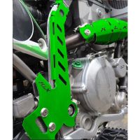 อุปกรณ์เสริมรถจักรยานยนต์กรอบอุปกรณ์ป้องกันฝาครอบข้างสำหรับ KAWASAKI KLX300R KLX 300R 300 R 2021 2022 2023