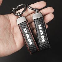 Car Carbon Fiber Leather Keychain Horseshoe Buckle Jewelry for Dodge RAM SRT 1500 2500 3500 Leather Keychain Car Accessories