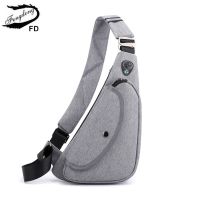 [กระเป๋าแฟชั่นร้อน688] Fengdong-Bolso De Pecho Pequeo Antirrobo Para Hombre Bolsa Cuzada De Moda Mini Bolsa Deportiva De Viaje Con Conector Para Auriculares Para DIA Del Padre