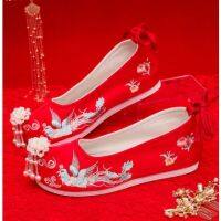 Chinese wind embroidery wedding shoes national wind red Chinese style Xiu shoes flat shoes