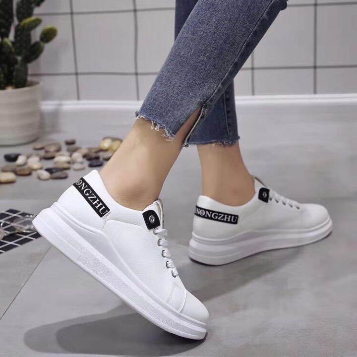 Hottest white hot sale sneakers 2019