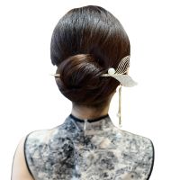 【CW】 Women 39;s antique hairpin Small number High class metal butterfly tassel Retro ancient long Hanfu