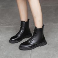 Women‘s bootsรองเท้าบูทมาร์ตินสีดำสไตล์อังกฤษรองเท้าบูทสั้นลำลองแฟชั่นฤดูใบไม้ผลิและฤดูร้อนระบายอากาศได้ดีรองเท้าบูทหญิง