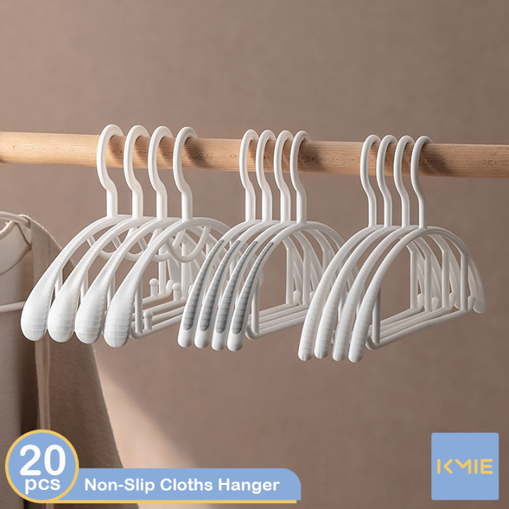 20pcs Heavy Duty Plastic Clothes Hangers With Non-slip Pads For