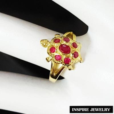 Inspire Jewelry ,แหวนเต่า ประดับทับทิม ตัวเรือนทองเหลืองอร่าม  นำโชค เสริมดวง (Thai Quality)  พร้อมถุงกำมะหยี่