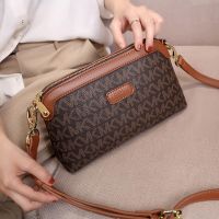 【hot seller】 Small bag Kong womens 2023 new summer high-end atmosphere middle-aged lady mother-in-law messenger