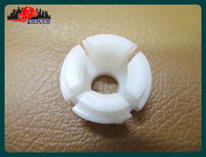 subaru-muzzle-gear-white-big-set-1-pc-ตะกร้อเกียร์-ตัวใหญ่-สีขาว-สินค้าคุณภาพดี