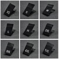 500Pcs Clothing Size Label WhiteText Black Garment Clothes T Shirt Dress Cloth Fabric Label Tag XS S M L XL 2XL 3XL 4XL 34*12mm Stickers Labels